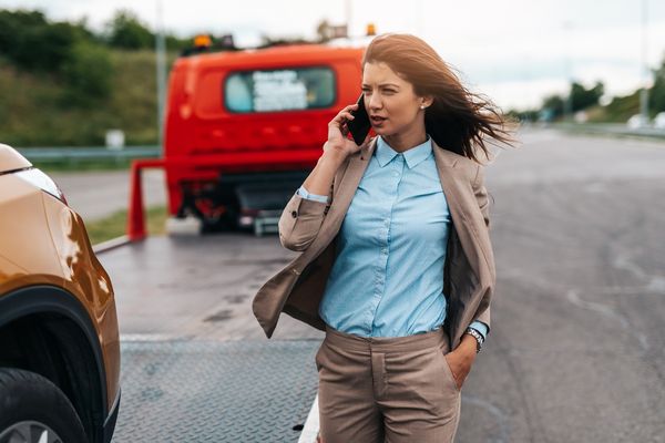 a woman calling a Union city truck accident lawyer 